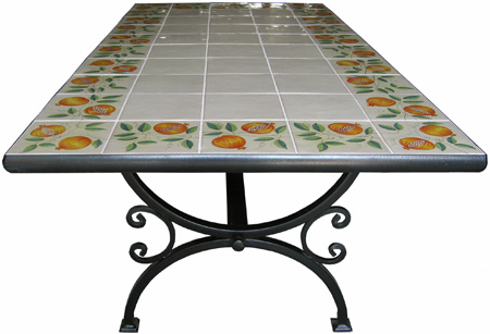tavolo in ferro smontabile con ripiano in Gres Vietrese decorato